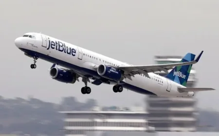 JetBlue plane makes emergency landing after losing altitude