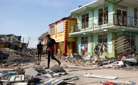 UK Helps Evacuate Britons from Jamaica amid Hurricane