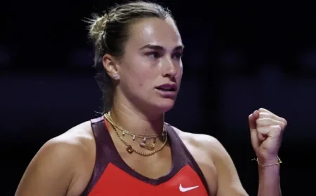 Sabalenka easily beats Paolini in WTA Finals