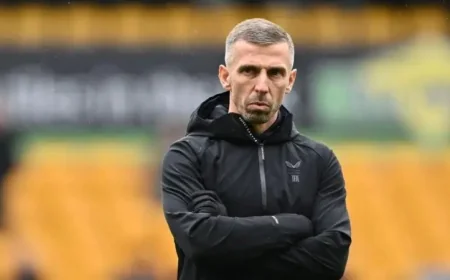 Former manager O'Neill is in talks with Wolves for a possible return