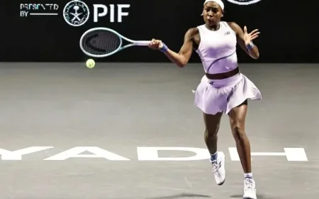 Gauff Beats Paolini to Keep WTA Finals Hopes Alive