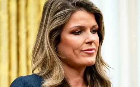 Trump's new 'prosecutor' Lindsay Halligan embroiled in scandal..