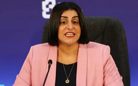 UK Migrants May Face 20 Year Wait for Settled Status