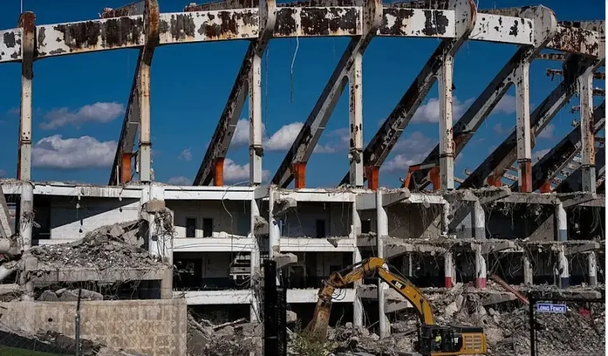 The White House says it would be beautiful  new stadium after trump