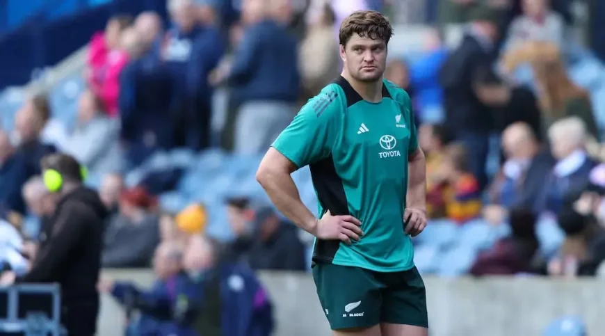 All Blacks Recall Barrett, Shuffle Midfield for England