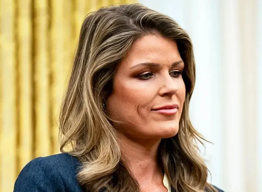 Trump's new 'prosecutor' Lindsay Halligan embroiled in scandal..