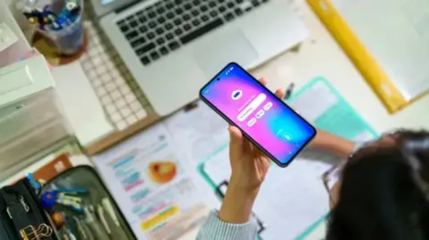 Google Boss Cautions on 'Irrationality' in AI Boom