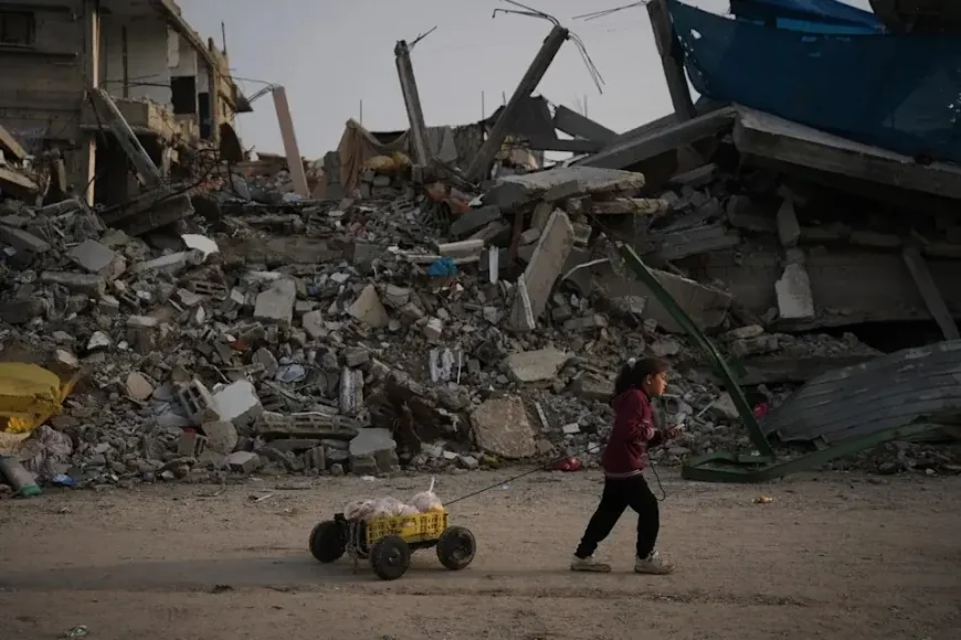 Palestinian Toll Tops 70,000 in Gaza War