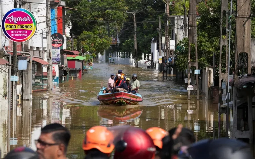 More than 900 killed in Asian floods