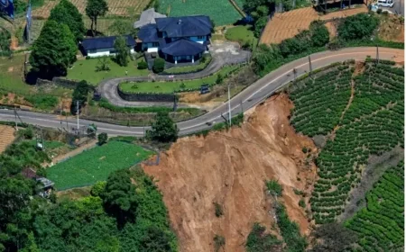 Indonesia Flood Survivors Face Delays in Receiving Aid