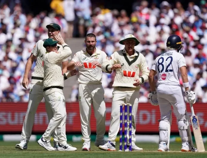 20 Wickets in a Day! MCG Witnesses Ashes Madness