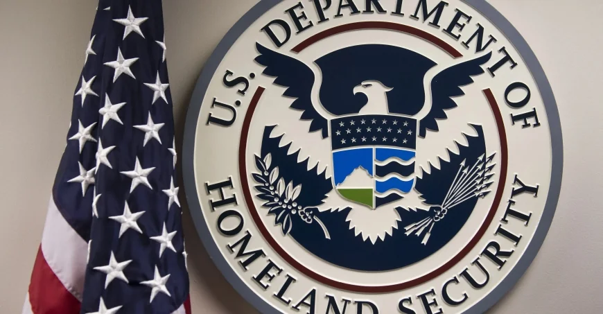 US Homeland Security Secretary calls for more travel bans