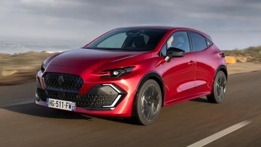 7 Bold Changes: The All-New Renault Clio Shocks Fans