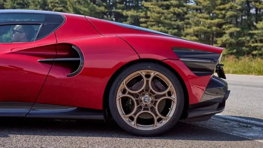 Alfa 33 Stradale : 33 voitures, 630 ch, une légende