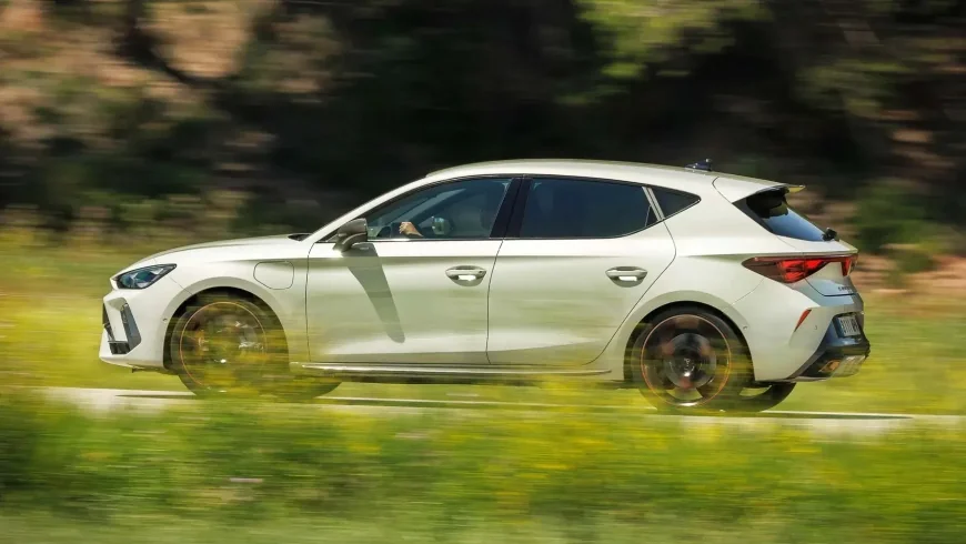 7 Reasons the 325bhp Cupra Leon Is a Hot Hatch Survivor