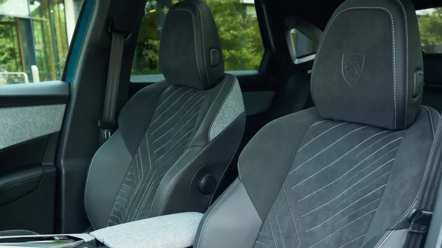 7 Reasons the New Peugeot 3008 Dominates Hybrids