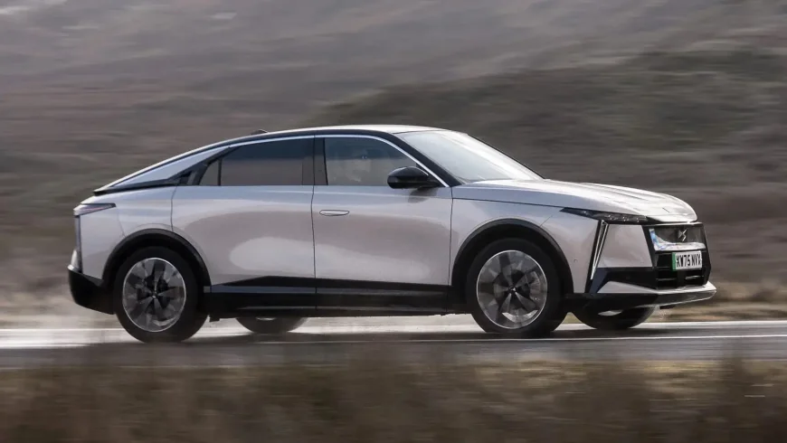 7 Reasons DS No 8 EV Dominates Luxury Hatchbacks