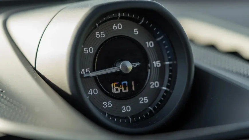 7 Jaw-Dropping Facts About the Electric Cayenne Turbo