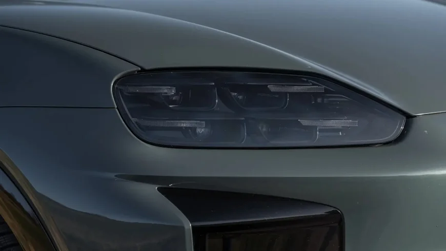 7 Jaw-Dropping Facts About the Electric Cayenne Turbo